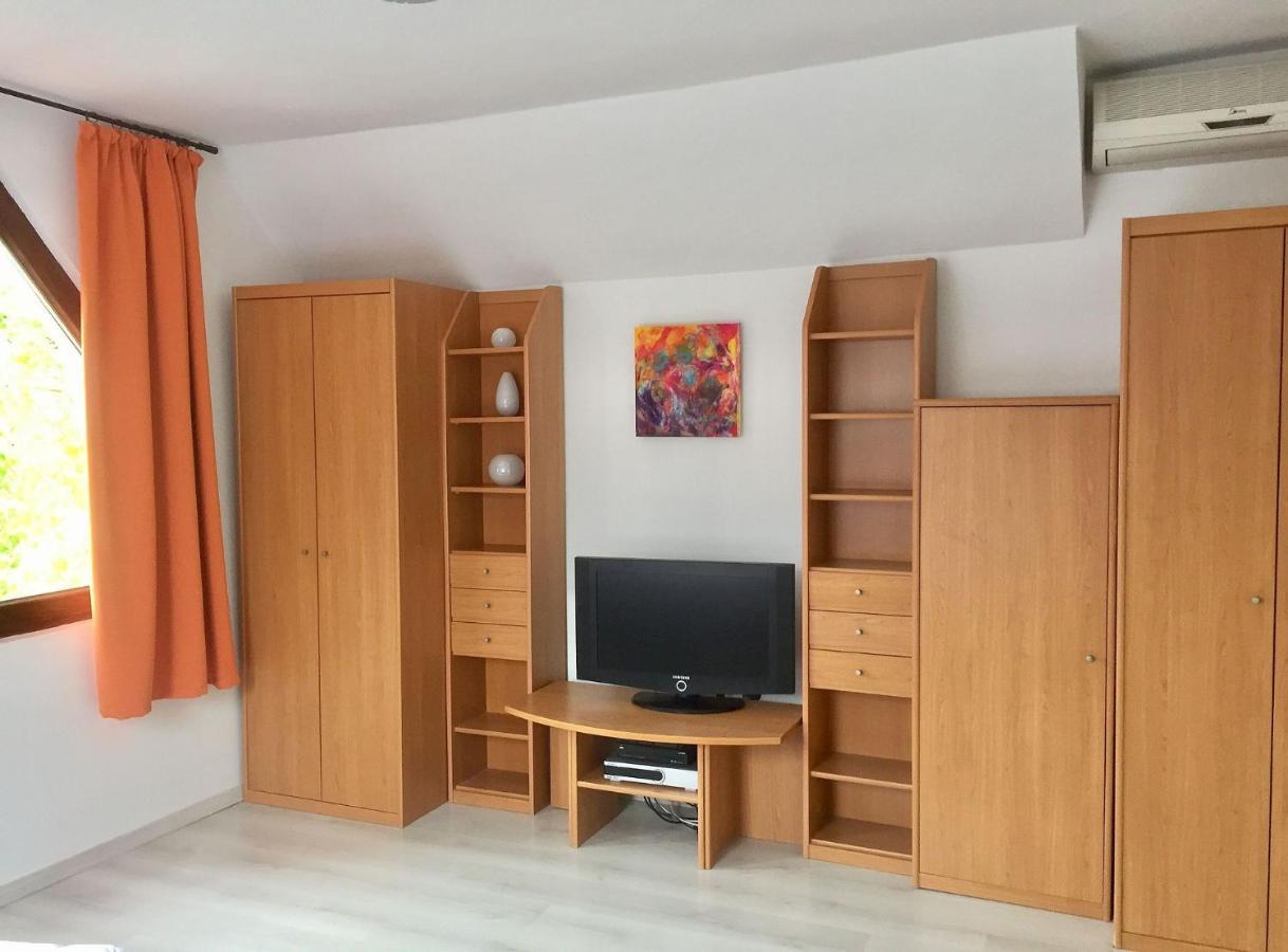 Flair Apartmanhaz Eger Zewnętrze zdjęcie