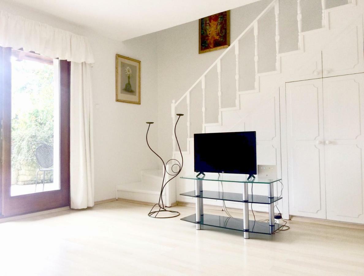Flair Apartmanhaz Eger Zewnętrze zdjęcie